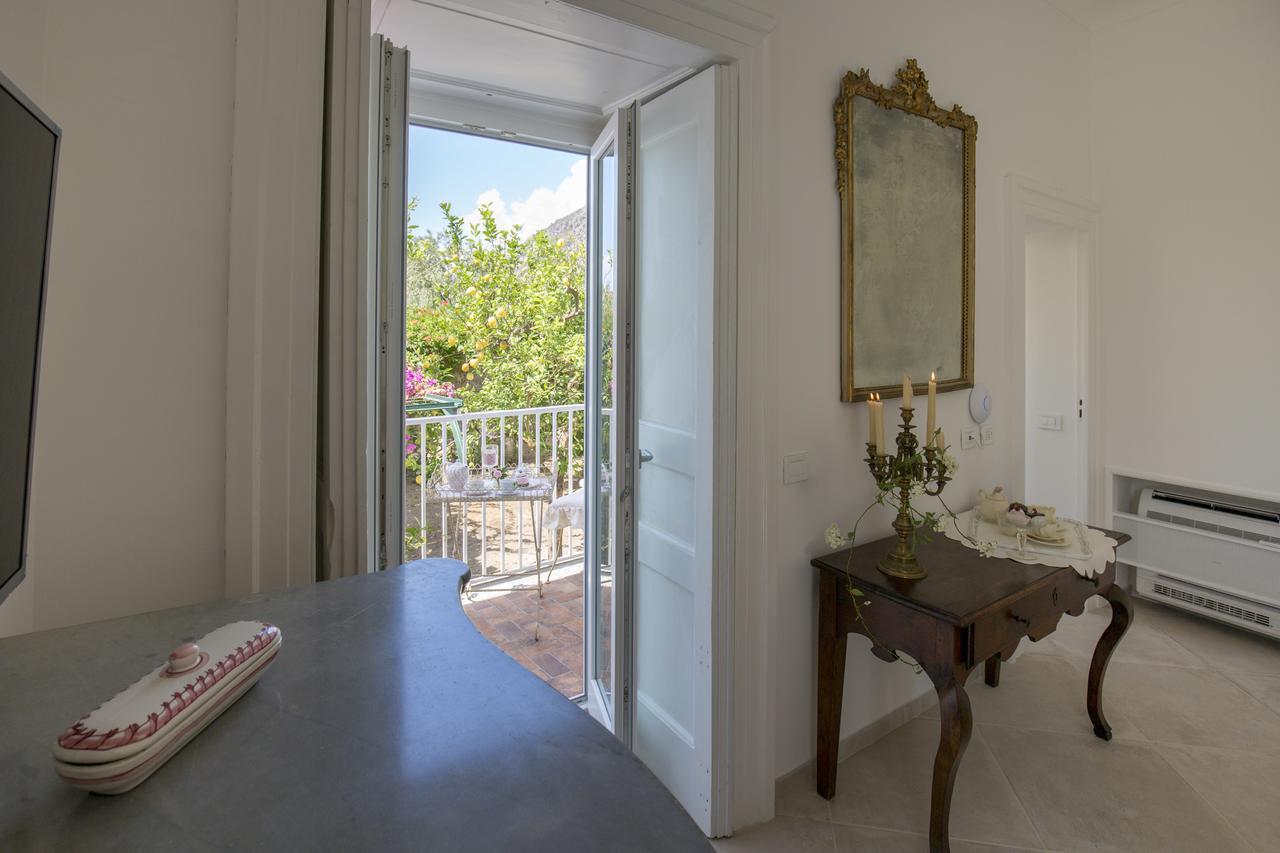Palazzo Cacace Relais Bed & Breakfast Пиано ди Соренто Екстериор снимка