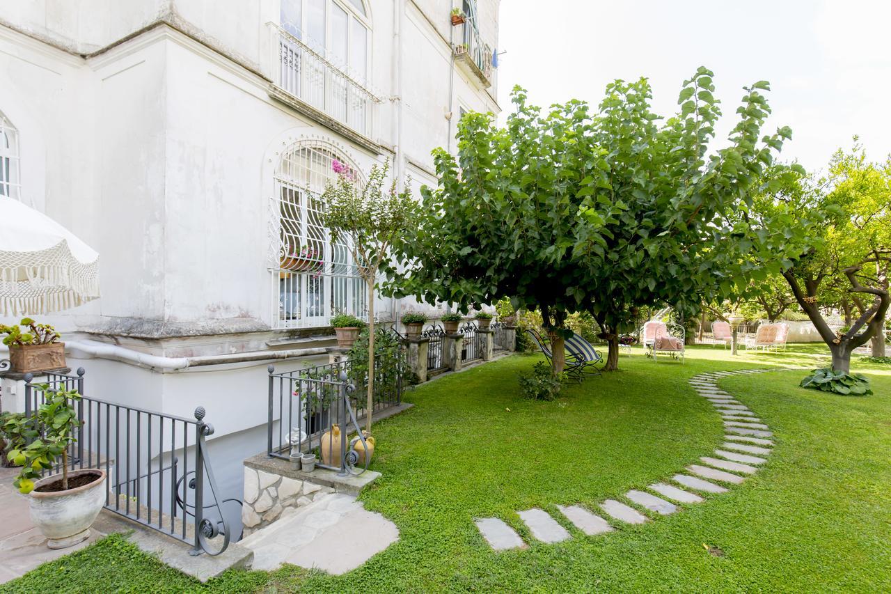 Palazzo Cacace Relais Bed & Breakfast Пиано ди Соренто Екстериор снимка